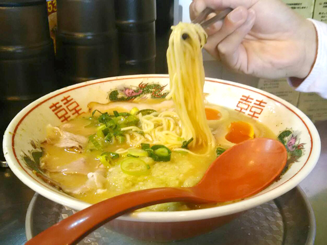 西宮にあるラーメン屋どん 柚子胡椒おろしラーメン 大阪在住 中年1年生の雑多なブログ