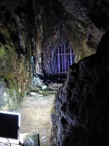 龍源寺間歩の坑道内部